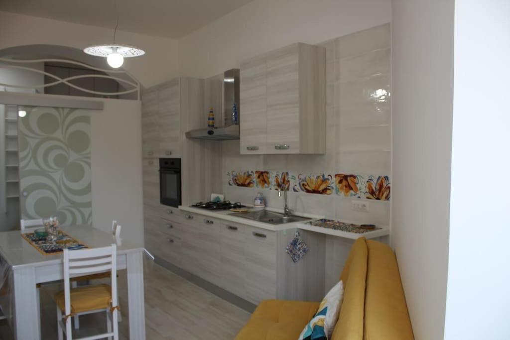 Verdemare Charming Accommodation In Vietri Sul Mare - Amalfi Coast 외부 사진